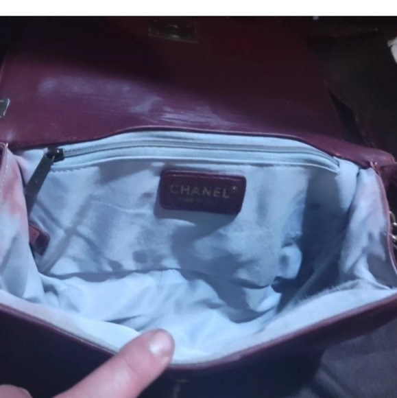 CHANEL Quilted Boy Bag in burgundy RARE!!! - Picture 16 of 16